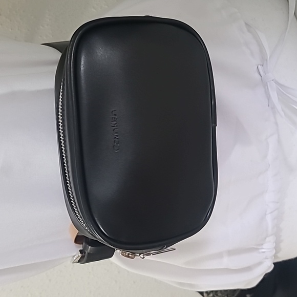 Calvin Klein Black Leather Crossbody Bag - Picture 8 of 8